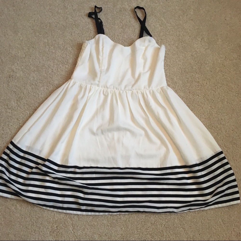 Francesca’s White Silky Dress